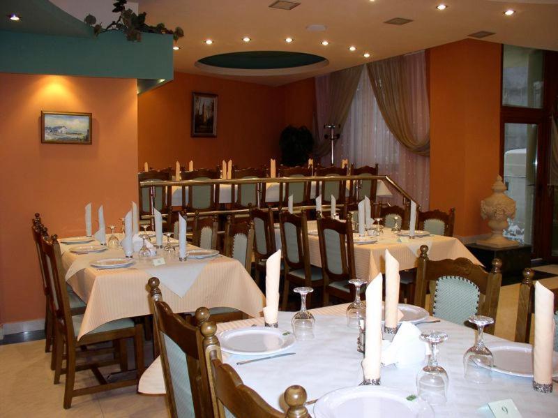 Rex Hotel Tulcea Exterior photo