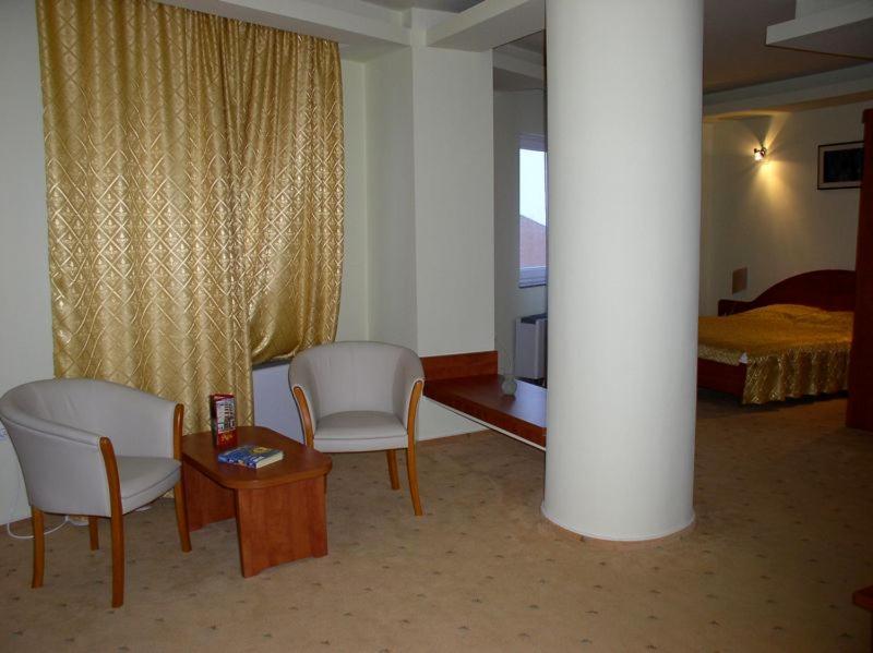 Rex Hotel Tulcea Exterior photo